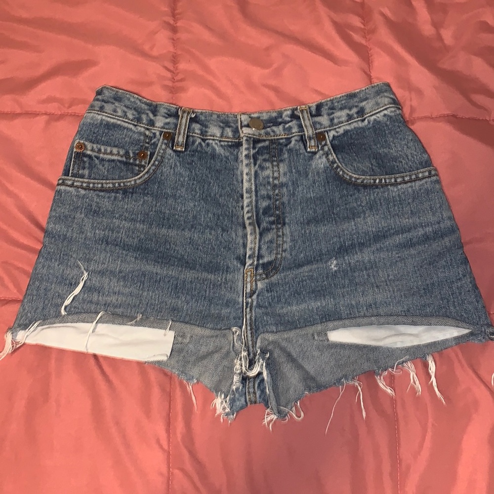 LEVI jean shorts, size 25/26